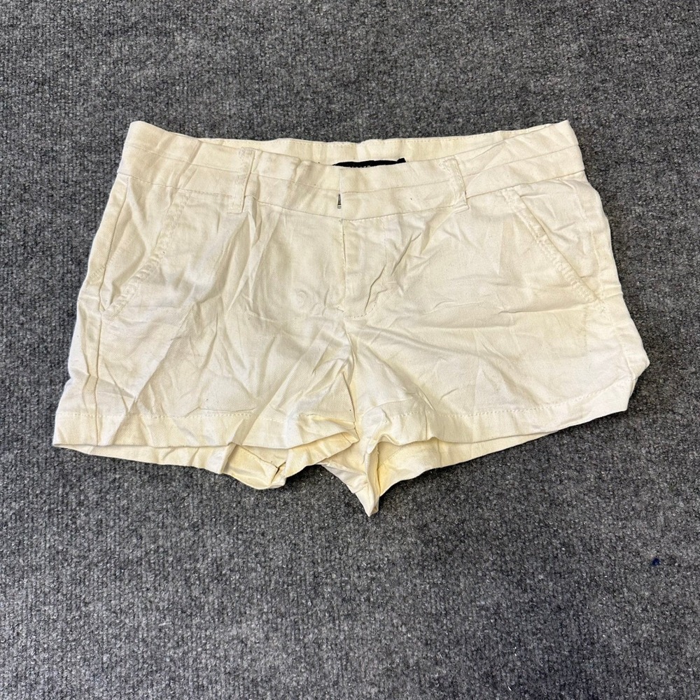 Harper Shorts Womens Size 6 Cream Off-White Cotton Blend Casual Stretch Chino